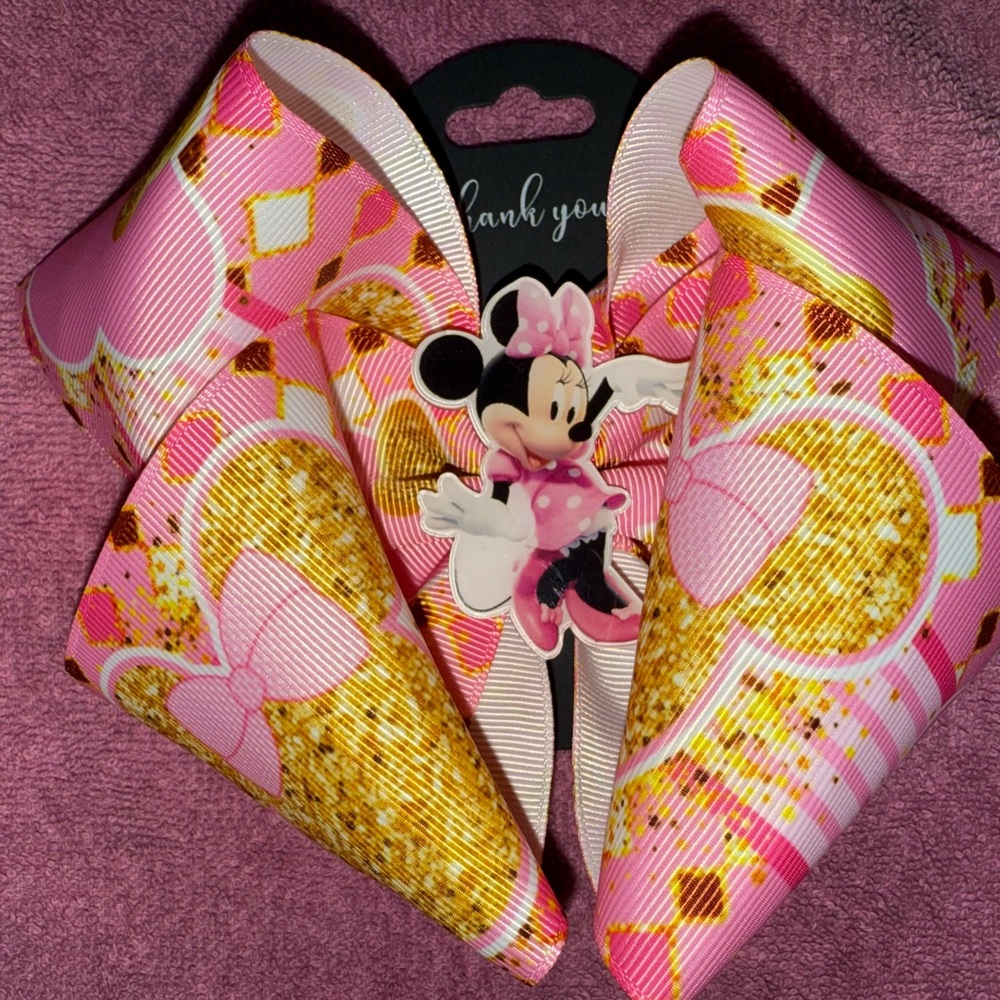Minnie Mouse hair bow
